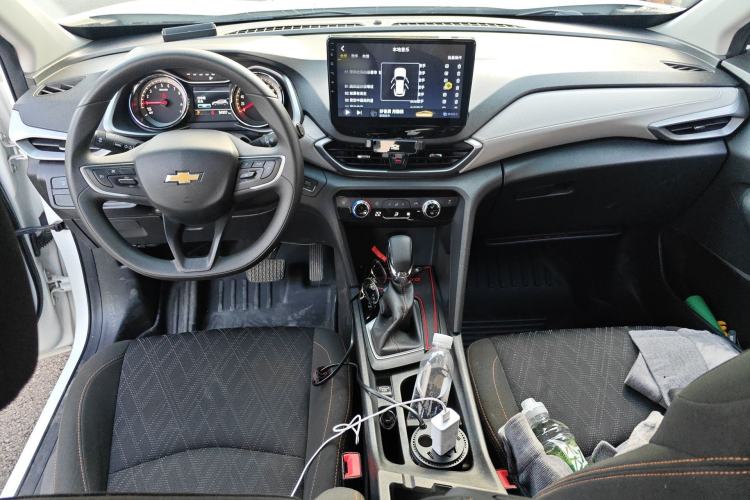 Used Chevrolet Orlando 2020 Mild Hybrid 530T Automatic Enjoyment Edition (5+2 Models) Center Console