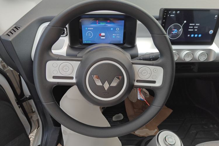 Used Wuling Air ev 2023 - Four Seats - Standard Edition