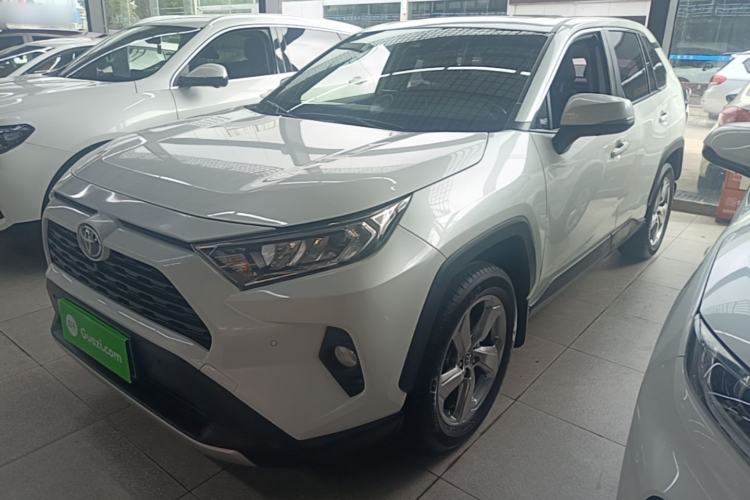Used Toyota RAV4 2022 2.0L CVT Two-Wheel Drive Fashion Plus Edition Guazi used car, China used car export, Used car for sale, Used  cars, Cheapest cars for sale