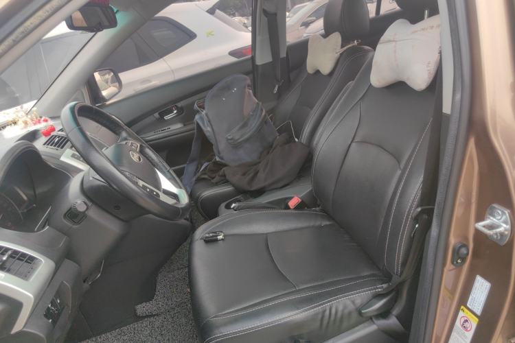 Used BYD S6 2013 Platinum Edition 2.4L Automatic Luxury Model Left Front Seat