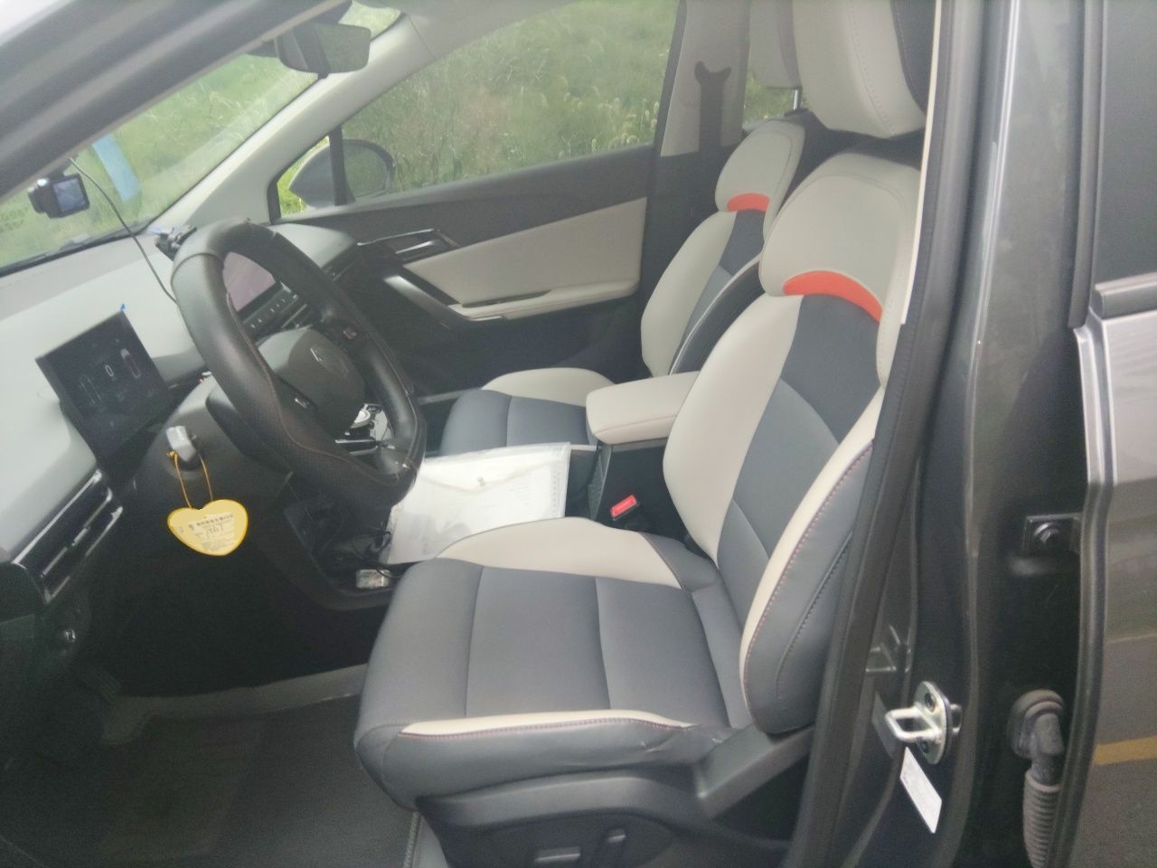 MG 4 EV 2022 425 km Luxury Edition — снимка 15