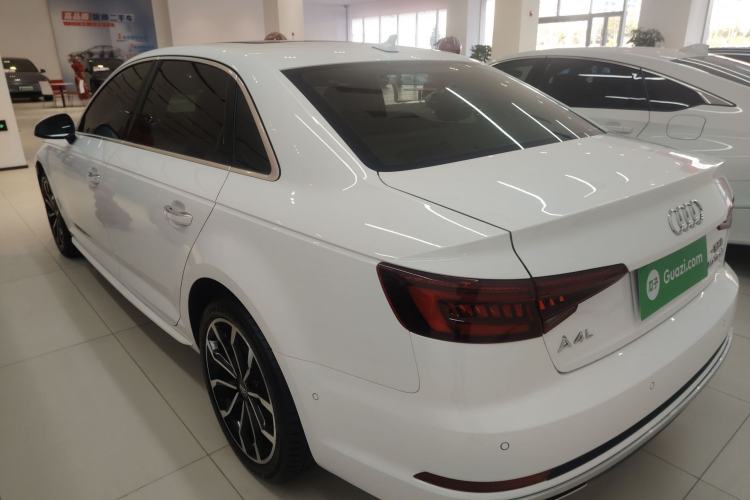 Used Audi A4L 2019 40 TFSI Fashion Edition China VI Emission Standard Rear Left 45 Deg