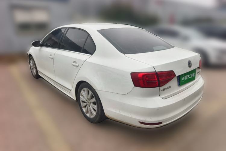 Used Volkswagen Sagitar 2015 230TSI Automatic Comfort Version
