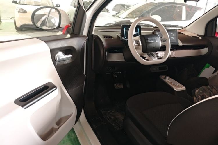 Used CHANGAN NEVO Lumin 2026 Model Treasure Edition 205km Passionate Beige Ningde