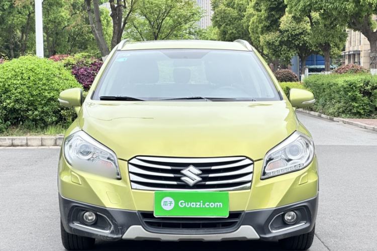 Used Suzuki S-Cross 2014 1.6L CVT Two-Wheel Drive Elite Version Exterior 3