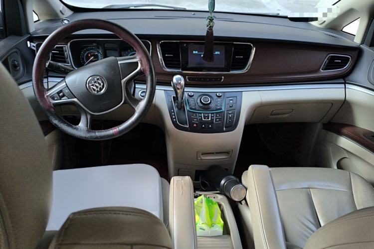 Used Buick GL8 2015 2.4L Luxury Business Premium Edition