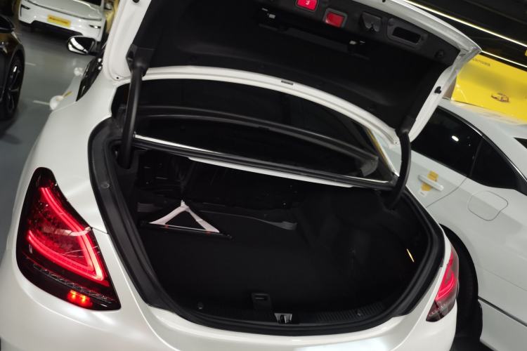 Used Mercedes-Benz C-Class 2020 Restyled C 260 Sport Edition Trunk