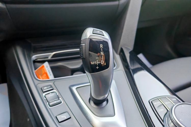 Used BMW 3 Series 2019 320Li Fashion Model Interior 4