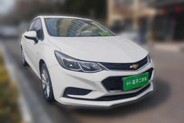 Used Chevrolet Cruze 2017 1.5L Automatic Pioneer Sunroof Edition
