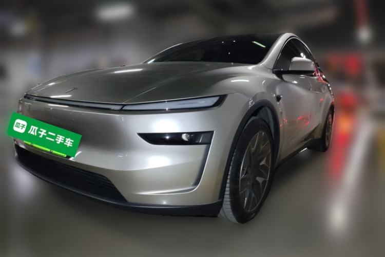 Used Tesla Model Y L 2025 Model Long-Range All-Wheel-Drive Version