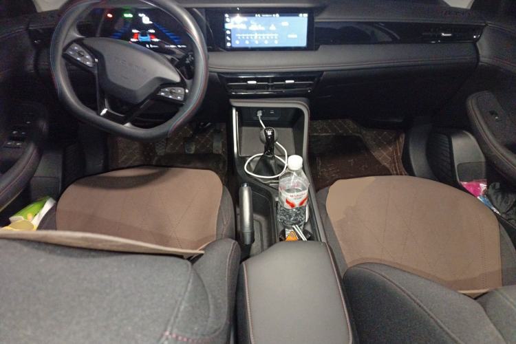 Used Roewe i5 2023 1.5L Manual Comfort Edition
