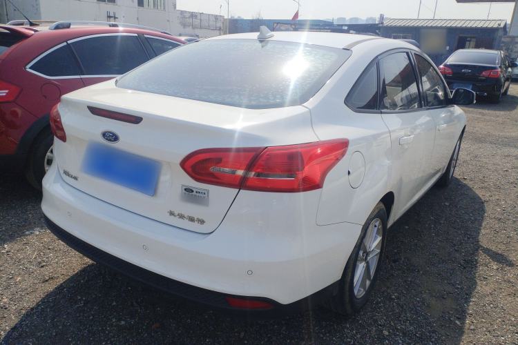 Used Ford Focus 2017 Sedan 1.6L Manual Fashion Edition Smart Drive Version
