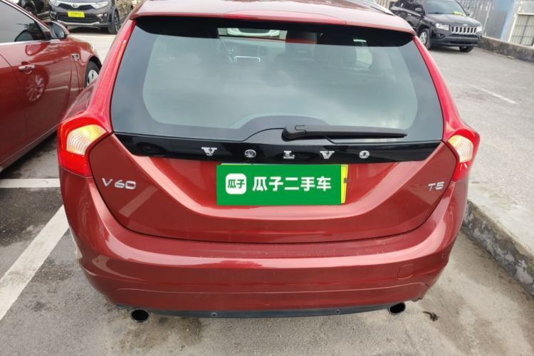 Used Volvo V60 2014 T5 Zhiyi Edition
