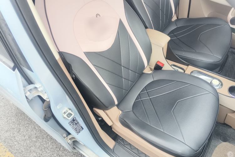 Used Wuling Hongguang MINIEV 2025 Four-Door Version Zhenxiang+ Edition Right Front Seat