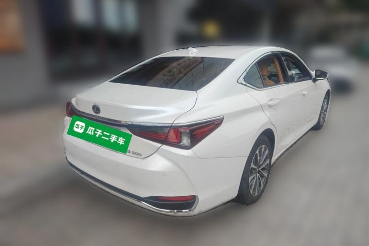 Used Lexus ES 2022 200 Excellence Edition
