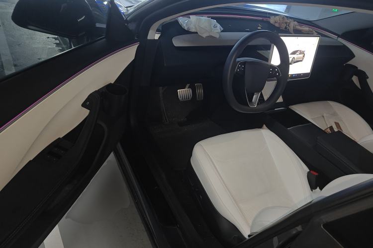 Used Tesla Model 3 2023 Long-Range All-Wheel-Drive Version Driver Seat