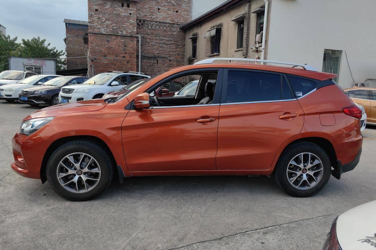 Used BYD Song 2016 GaiShi Edition 1.5TI Manual Elite Model