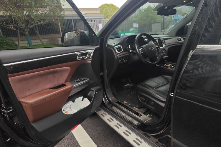 Used GAC Trumpchi GS8 2017 320T Two-Wheel Drive Luxury Smart Connectivity Version (7 Seats) Driver Seat