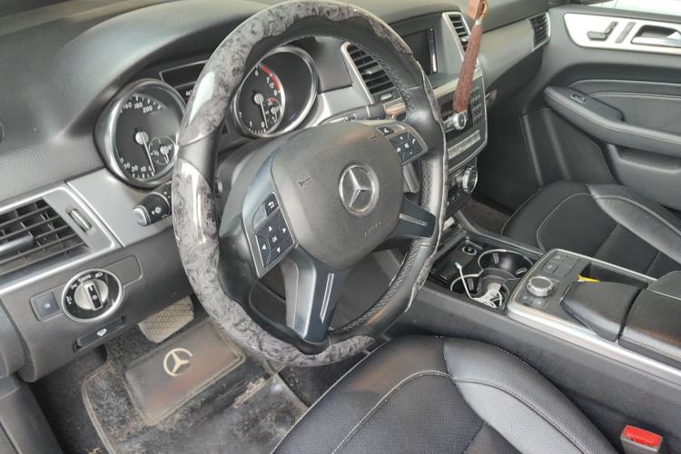Used Mercedes-Benz M-Class 2014 ML 320 4MATIC