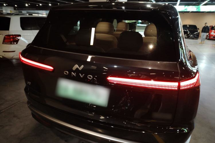 Used ONVO Luxeed L90 2025 Model—Max Six-Seater Version
