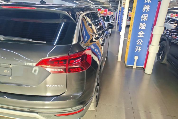 Used Volkswagen Tayron 2020 280TSI Two-Wheel Drive Luxury Connect Edition Right Rear Taillight