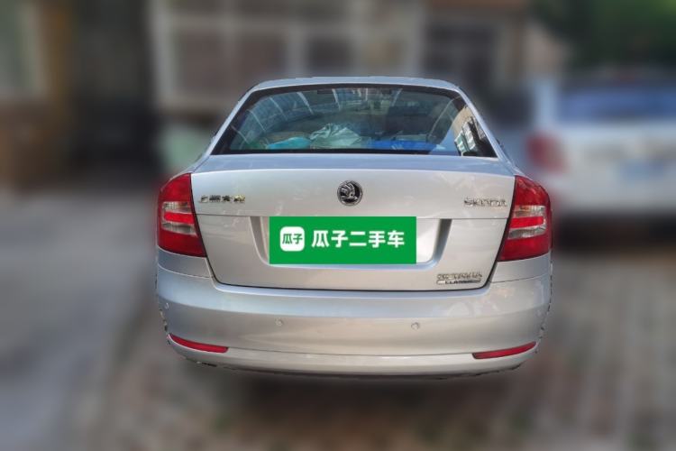 Used Skoda Octavia 2015 Classic Model 1.6L Manual Eado Version
