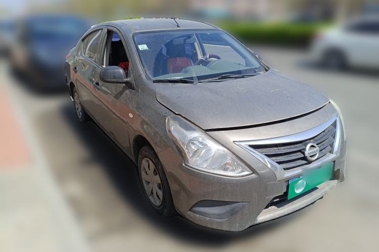 Used Nissan Sunny 2015 1.5XE CVT Elite Edition Front Right 45 Deg