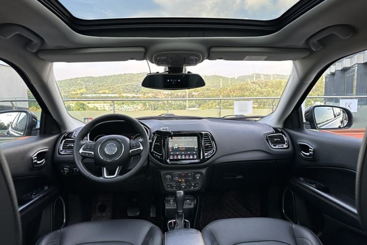 Used Jeep Compass 2019 220T Automatic Family Edition