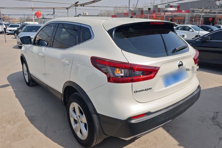 Used Nissan Qashqai 2021 2.0L CVT Smart Enjoyment Version Exterior 2