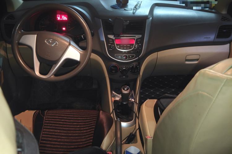 Used Hyundai Verna (older generation) 2010 Sedan 1.4L Manual Comfort GS
