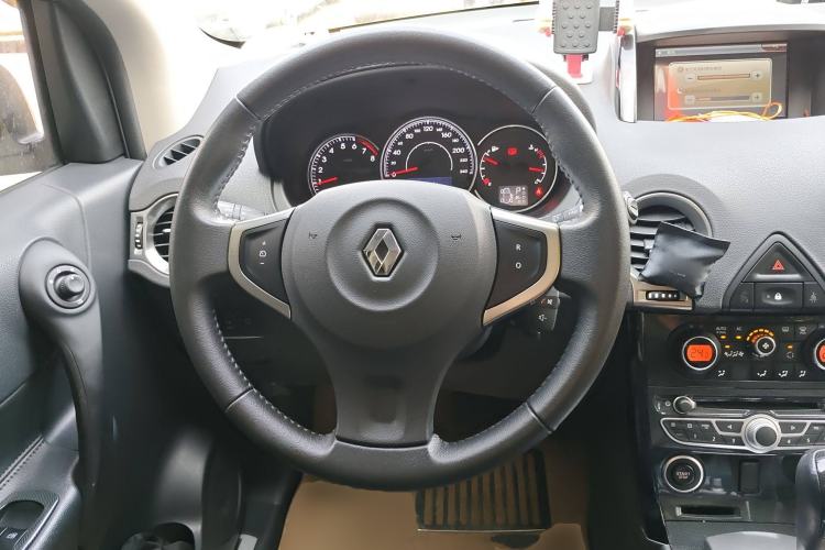 Used Renault Koleos 2012 2.5L Two-Wheel Drive Comfort Edition with Navigation

