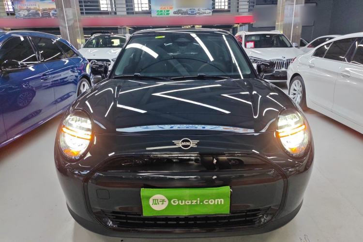 Used MINI Electric COOPER 2025 456km COOPER E Classic Style
