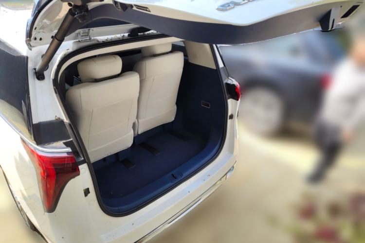 Used Buick Century 2023 2.0T Six-Seater Yinshi Edition Trunk