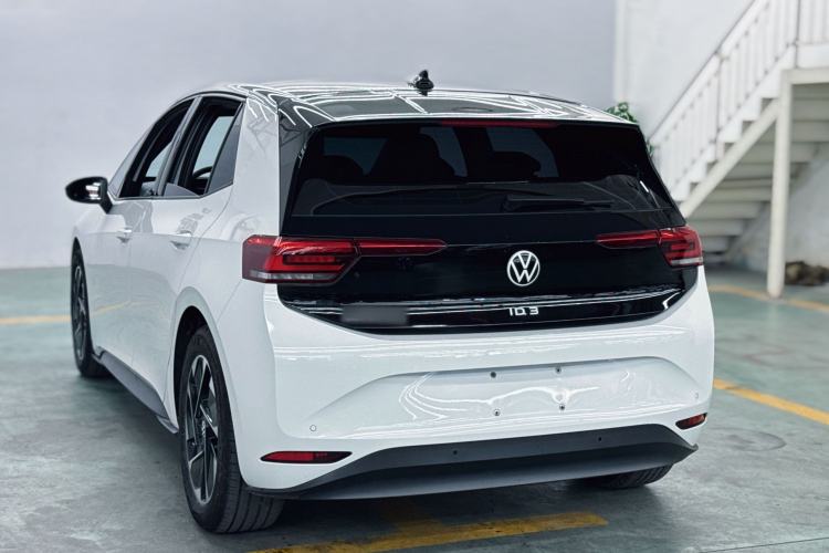 Used Volkswagen ID.3 2023 Pure Smart Edition Exterior 6