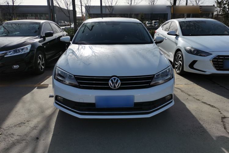 Used Volkswagen Sagitar 2017 230TSI Automatic Comfort Version