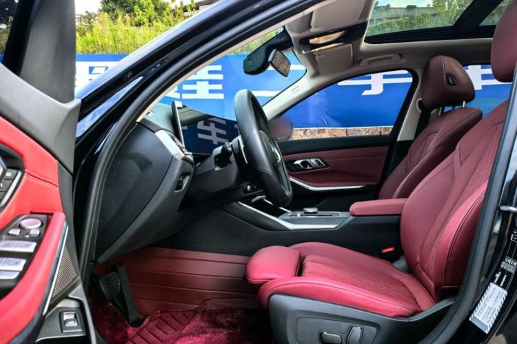 Used BMW 3 Series 2025 325Li M Sport Package Interior 2