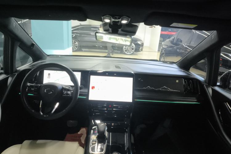 Used GAC Trumpchi M8 2023 Zongshi Series Dual-Motor YuZun Edition Center Console