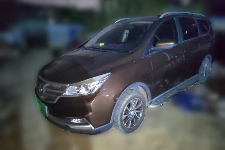 Used Baojun 730 2019 1.5T Manual Fashion Model 7-seater National V