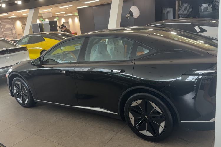 Used Deepal SL03 2025 Pure Electric Sports Car Exterior 5