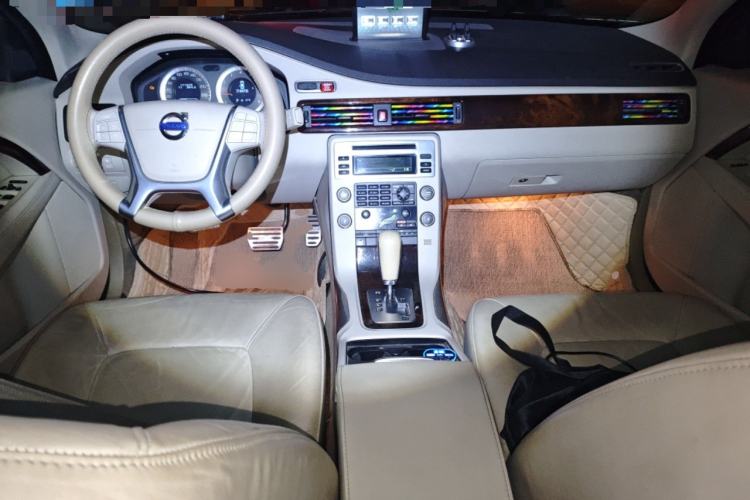 Used Volvo S80L 2009 2.5T ZhiZun Edition