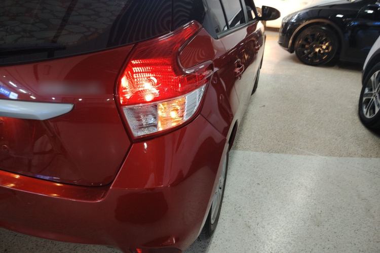 Used Toyota YARiS L Zhi Xuan 2015 1.5G Automatic Xuan Dong Sunroof Special Edition Right Rear Taillight