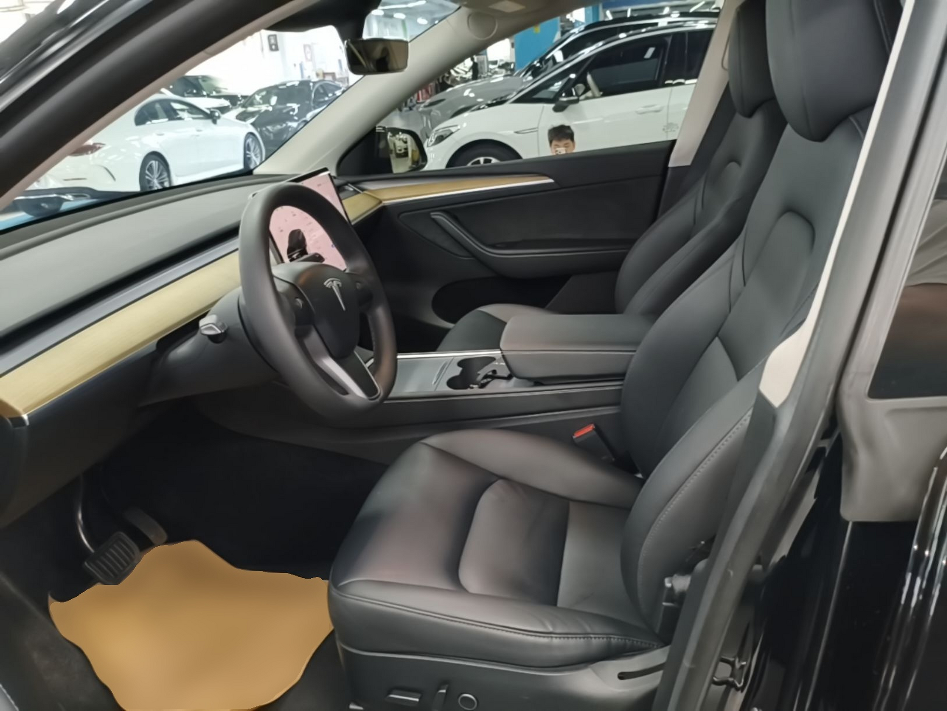 Interior delantero