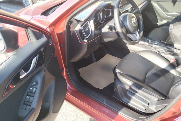 Used Mazda 3 Axela 2016 Sedan 1.5L Automatic Luxury Model Driver Seat
