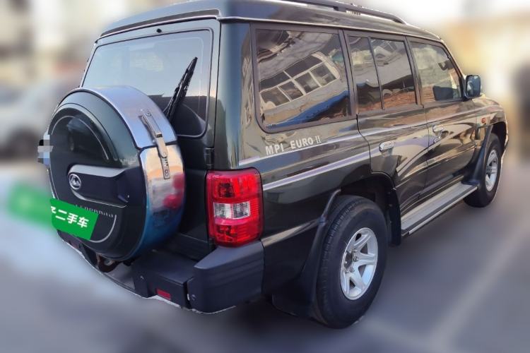 Used Leopaard Q6 2015 2.4L Manual Two-Wheel-Drive Elite Model Rear Right 45 Deg