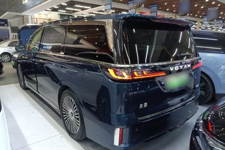 Used VOYAH Dream 2025 PHEV Four-Wheel-Drive Flagship Kunpeng Edition
