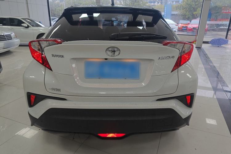 Used Toyota IZOA 2020 2.0L Yi Xiang CARE