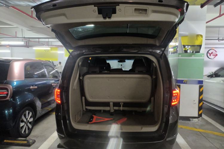 Used Buick GL8 2017 25S Comfort Version China V Standard Trunk