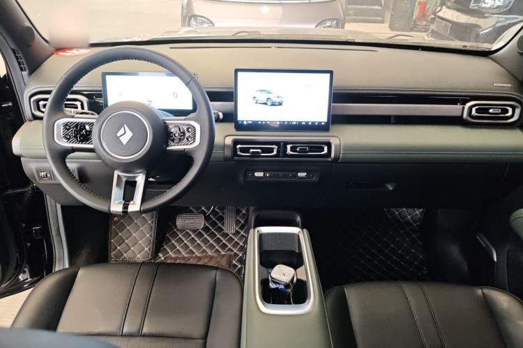 Used Baojun Spark EUV 2025 Smart Luxury Edition 5 Seats Center Console