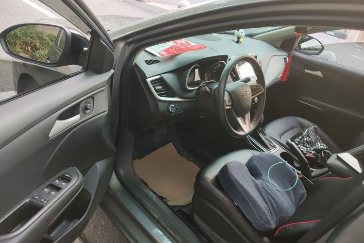 Used Chevrolet Monza 2020 Light Hybrid Redline 320T Dual-Clutch Joyful Edition
