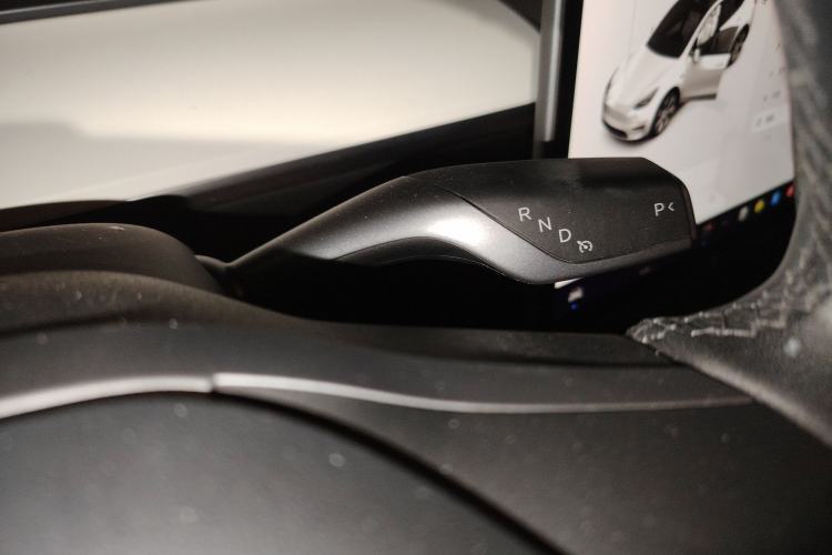 Used Tesla Model Y 2021 Standard Range Rear-Wheel Drive Version
